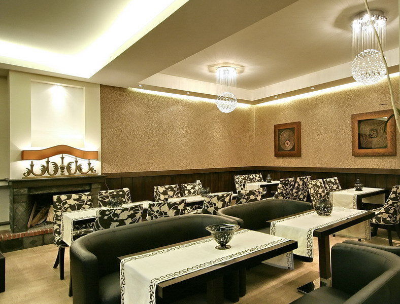 Kentrikon Hotel Lagkadia Exterior photo