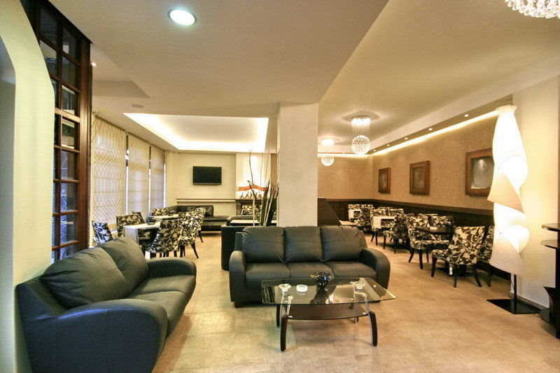 Kentrikon Hotel Lagkadia Exterior photo