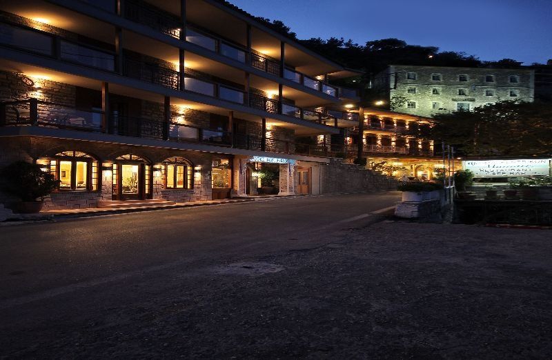 Kentrikon Hotel Lagkadia Exterior photo